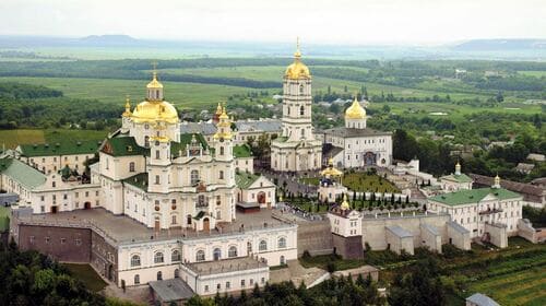 Свято-Успенська Почаївська лавра: історія та цікаві факти.