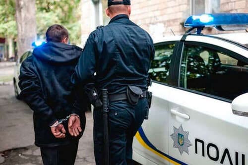 Волонтерів у Тернополі обікрали на 10 тисяч доларів.
