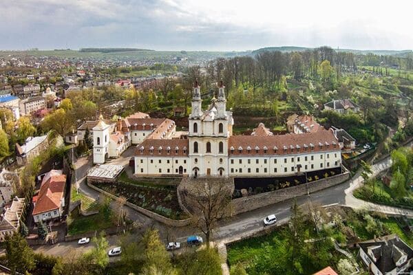Монастир отців Василіян