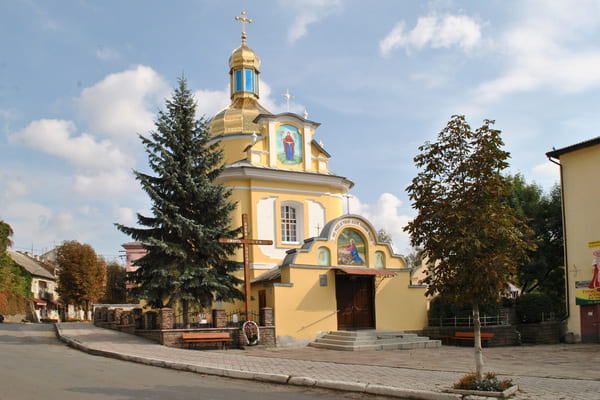 Церква Святої Покрови Бучач