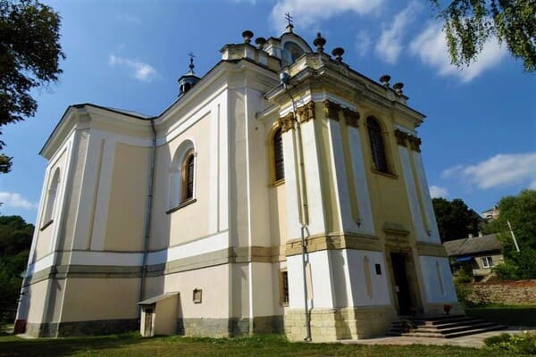 Костел Успіння Пресвятої Богородиці Бучач