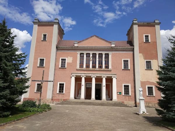 Костел святих Петра і Павла в Теребовлі