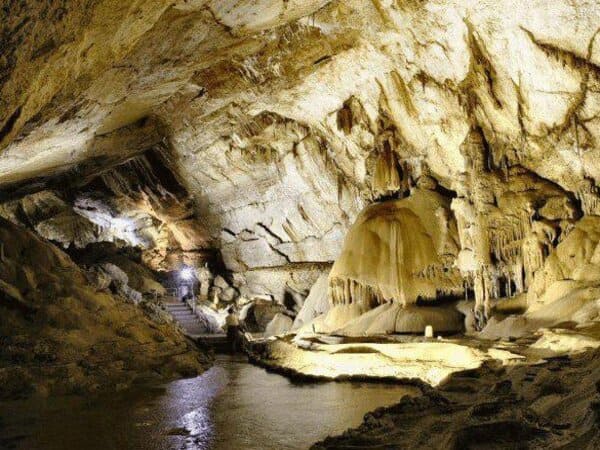 Печера «Озерна»