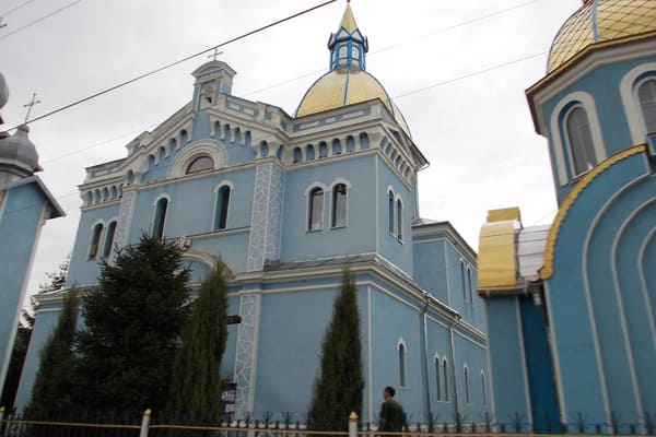 Церква Успіння Божої Матері (колишній костел) Монастириська